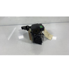 Pretensionneur de ceinture avant gauche SKODA OCTAVIA 1