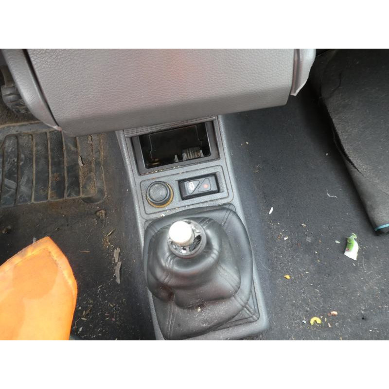 Verin de coffre RENAULT CLIO 1 Photo n°6