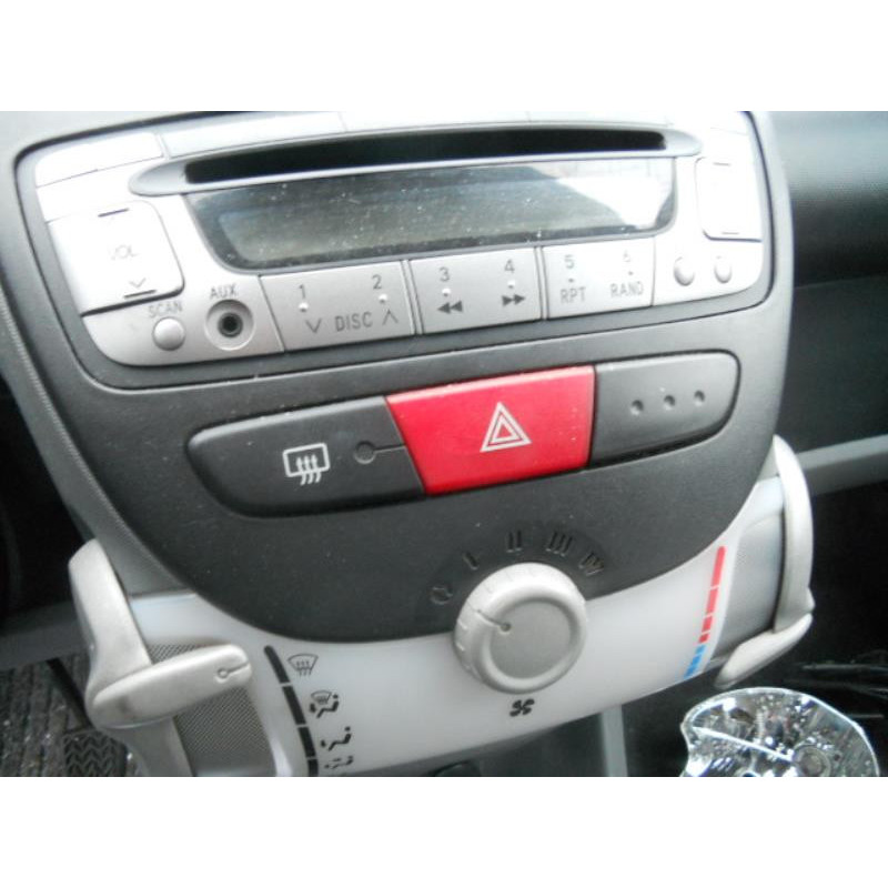 Commande chauffage TOYOTA AYGO 1 Photo n°10
