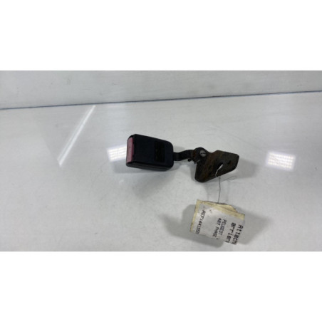 Attache ceinture arriere droit PEUGEOT 407 Photo n°1