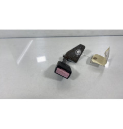 Attache ceinture arriere droit PEUGEOT 407