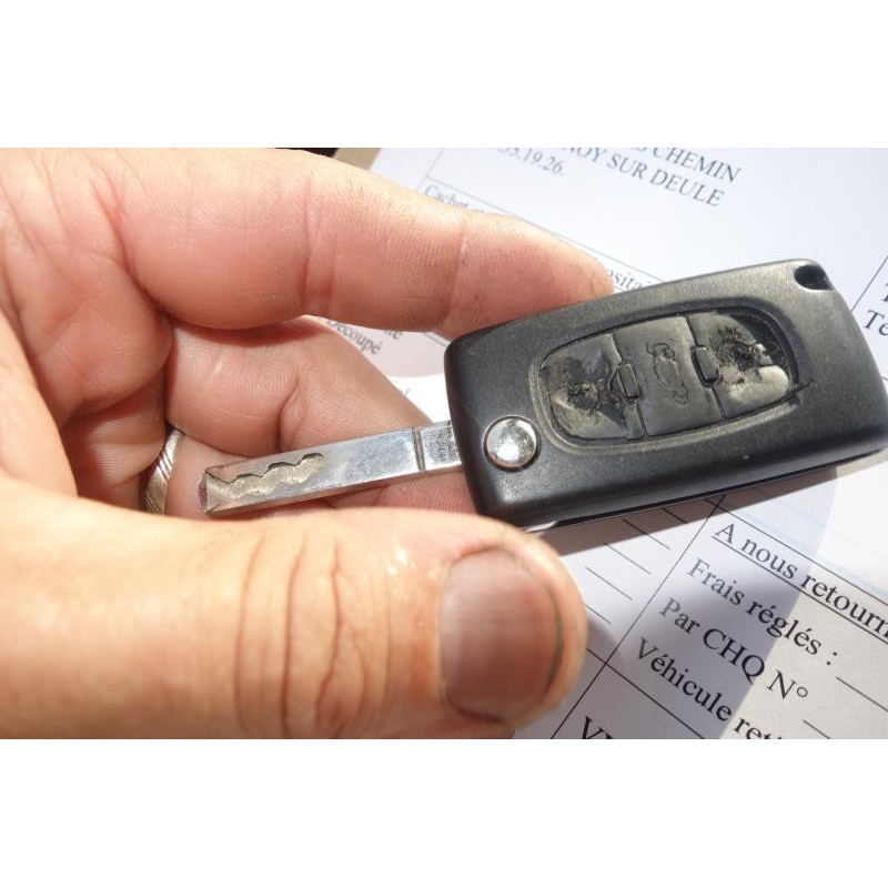Attache ceinture arriere droit PEUGEOT 407 Photo n°7