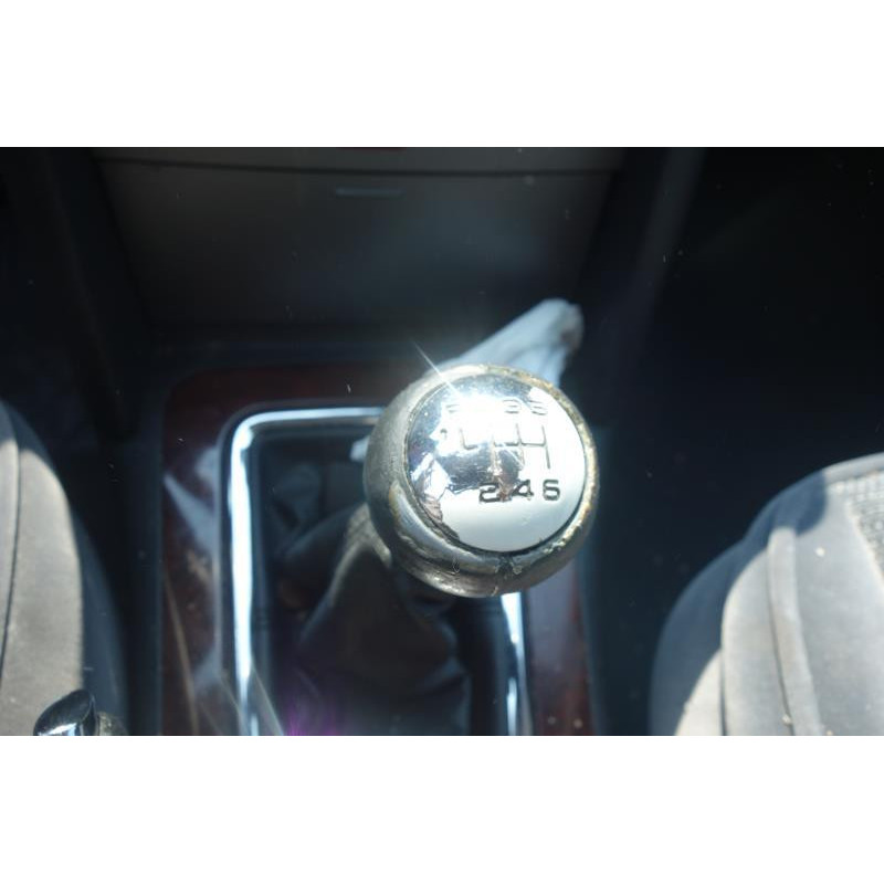 Attache ceinture arriere droit PEUGEOT 407 Photo n°12