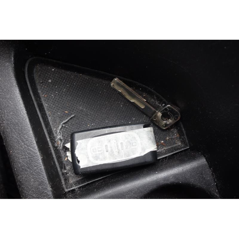 Verin de coffre PEUGEOT 307 Photo n°9