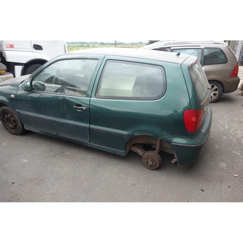 Malle/Hayon arriere VOLKSWAGEN POLO 3 Photo n°4