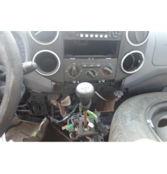 Attache ceinture arriere gauche PEUGEOT PARTNER 2