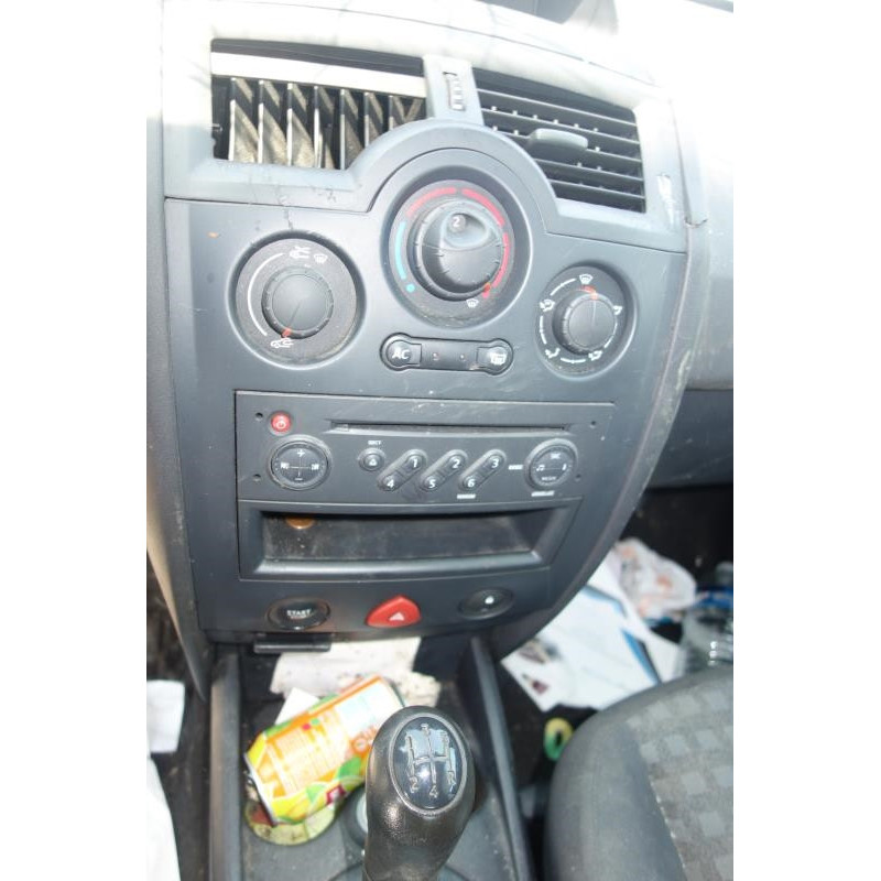 Porte arriere gauche RENAULT MEGANE 2 Photo n°13