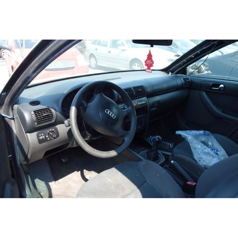Air bag conducteur AUDI A3 1 Photo n°3