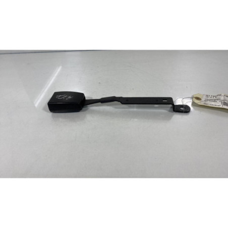 Attache ceinture avant droit VOLKSWAGEN CADDY 3 Photo n°1