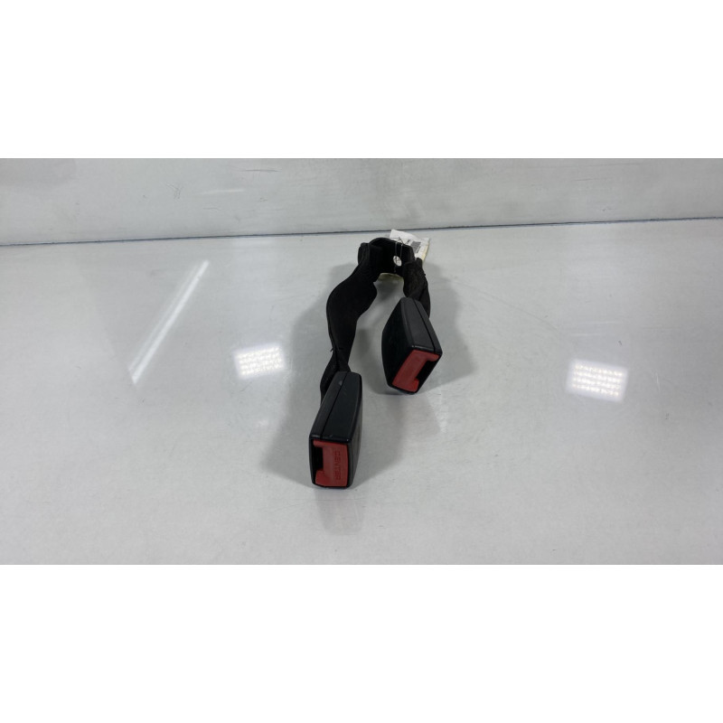 Attache ceinture arriere droit BMW SERIE 1 E87 Photo n°2