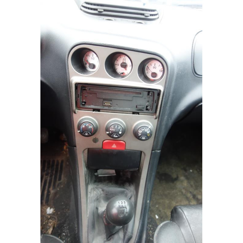 Attache ceinture avant gauche ALFA ROMEO 156 Photo n°7