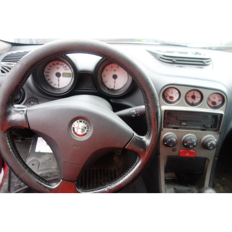 Attache ceinture avant gauche ALFA ROMEO 156 Photo n°10