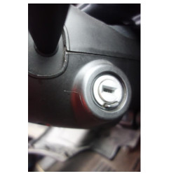 Attache ceinture avant gauche ALFA ROMEO 156