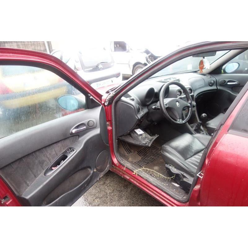 Attache ceinture avant gauche ALFA ROMEO 156 Photo n°15