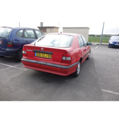 Vitre avant droit NISSAN PRIMERA 1