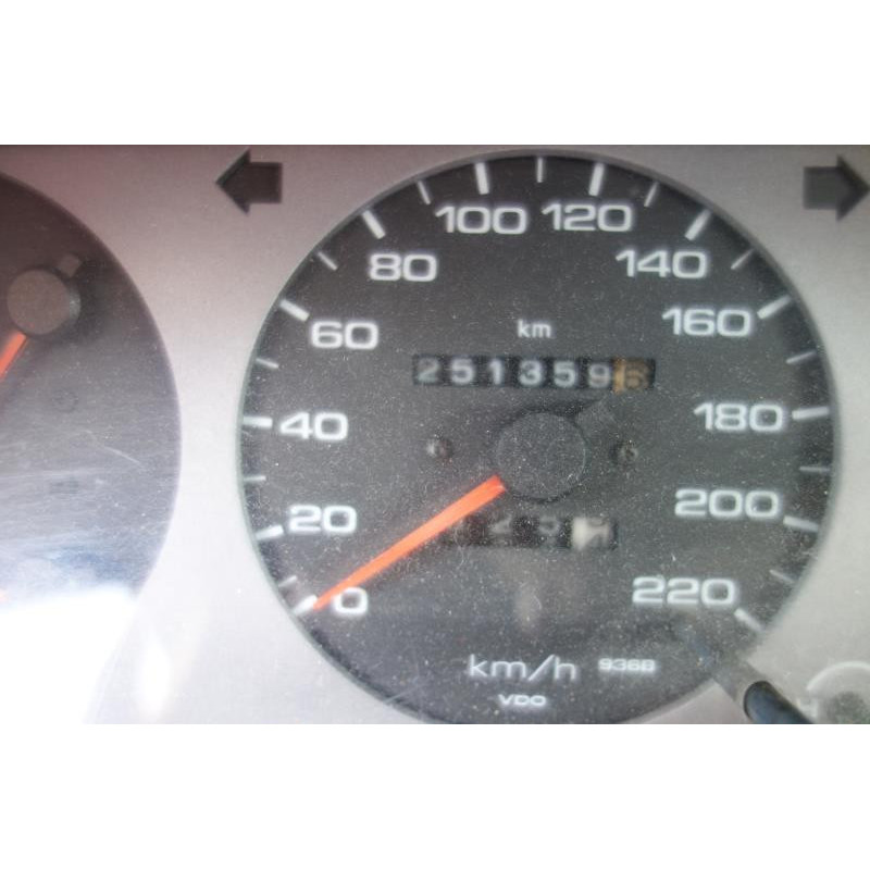 Vitre avant droit NISSAN PRIMERA 1 Photo n°3
