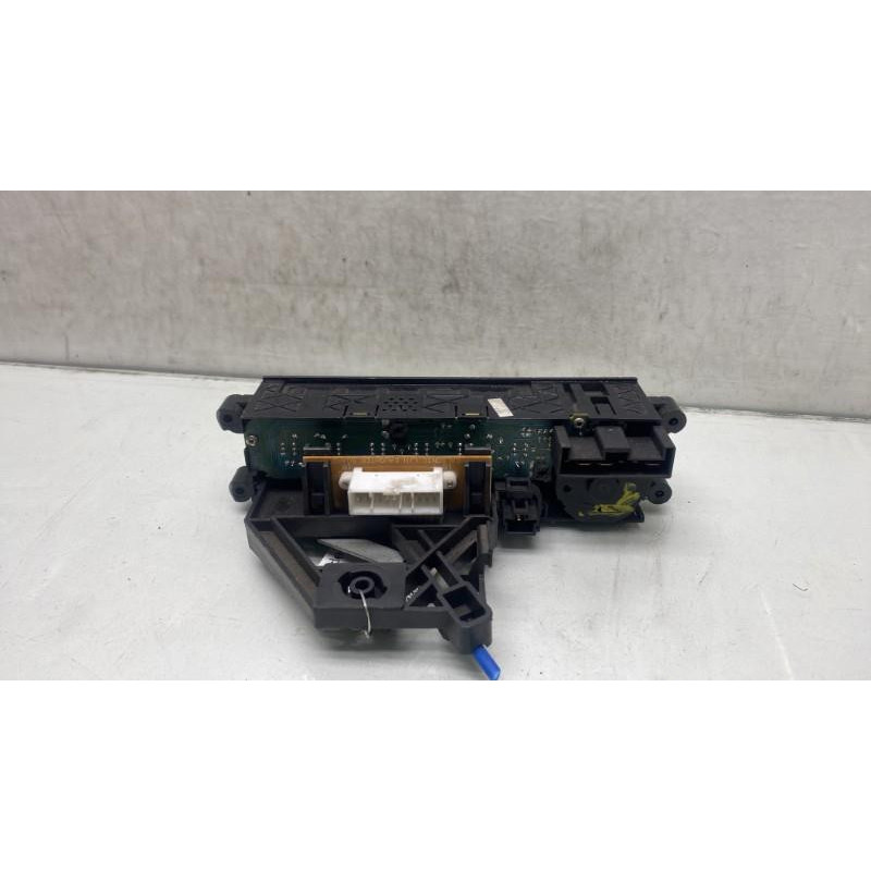 Commande chauffage NISSAN PRIMERA 1 Photo n°5