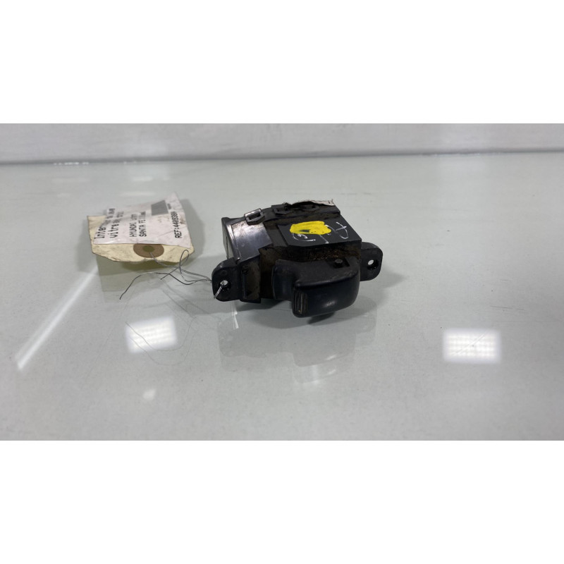 Interrupteur de leve vitre avant droit HYUNDAI SANTA FE 1 Photo n°1