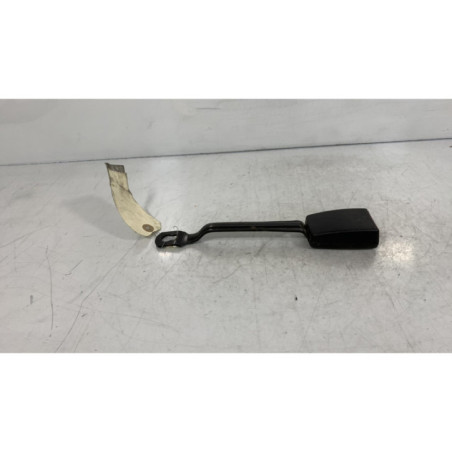 Attache ceinture avant droit AUDI A4 1 Photo n°1