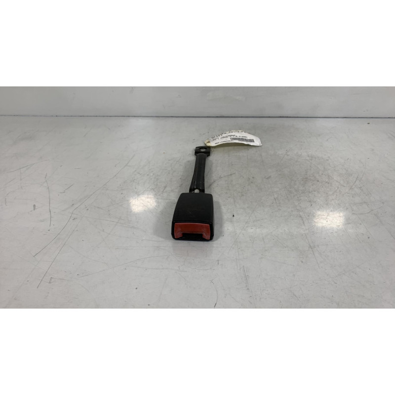 Attache ceinture avant droit AUDI A4 1 Photo n°3