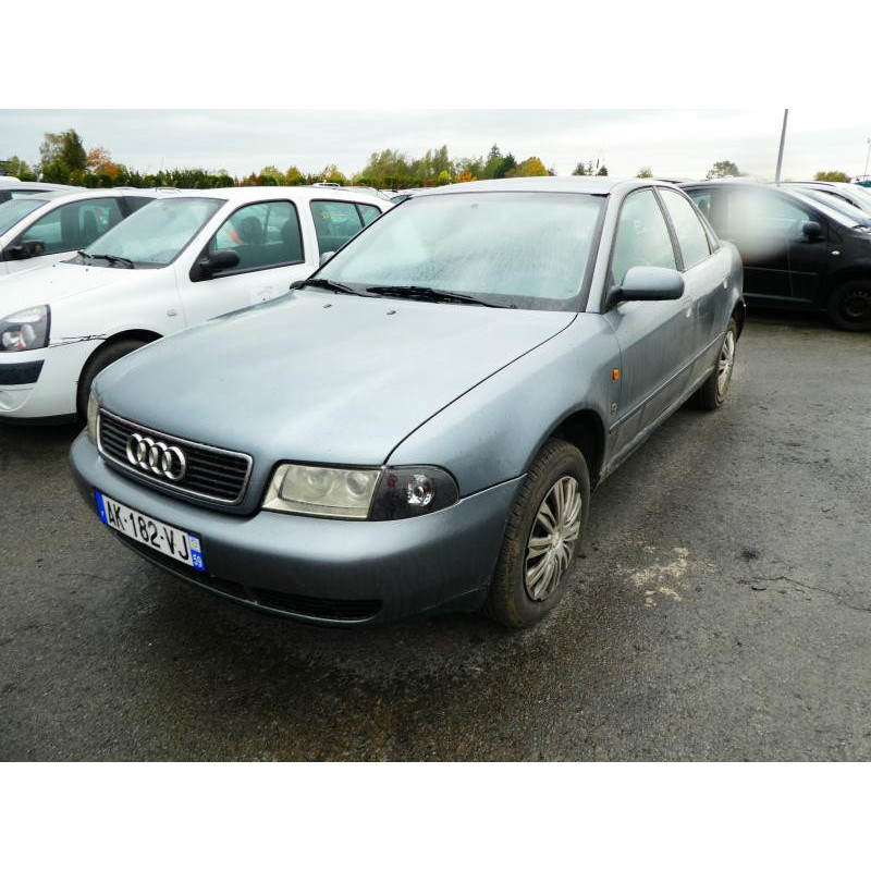 Attache ceinture avant droit AUDI A4 1 Photo n°6