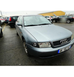 Attache ceinture avant droit AUDI A4 1