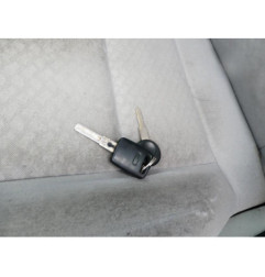 Attache ceinture avant gauche AUDI A4 1
