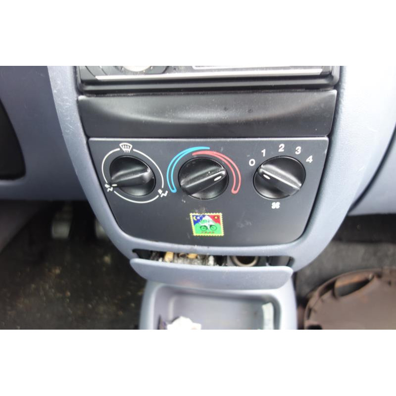 Trappe d'essence FORD FIESTA 4 Photo n°7