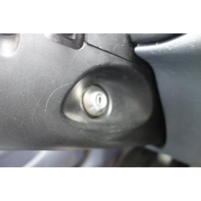 Trappe d'essence FORD FIESTA 4 Photo n°11