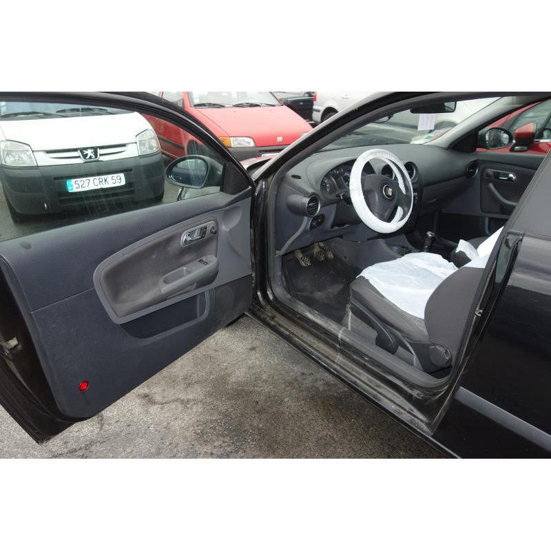 Volant SEAT IBIZA 3 Photo n°1