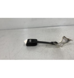 Attache ceinture avant droit PEUGEOT 607 Photo n°1
