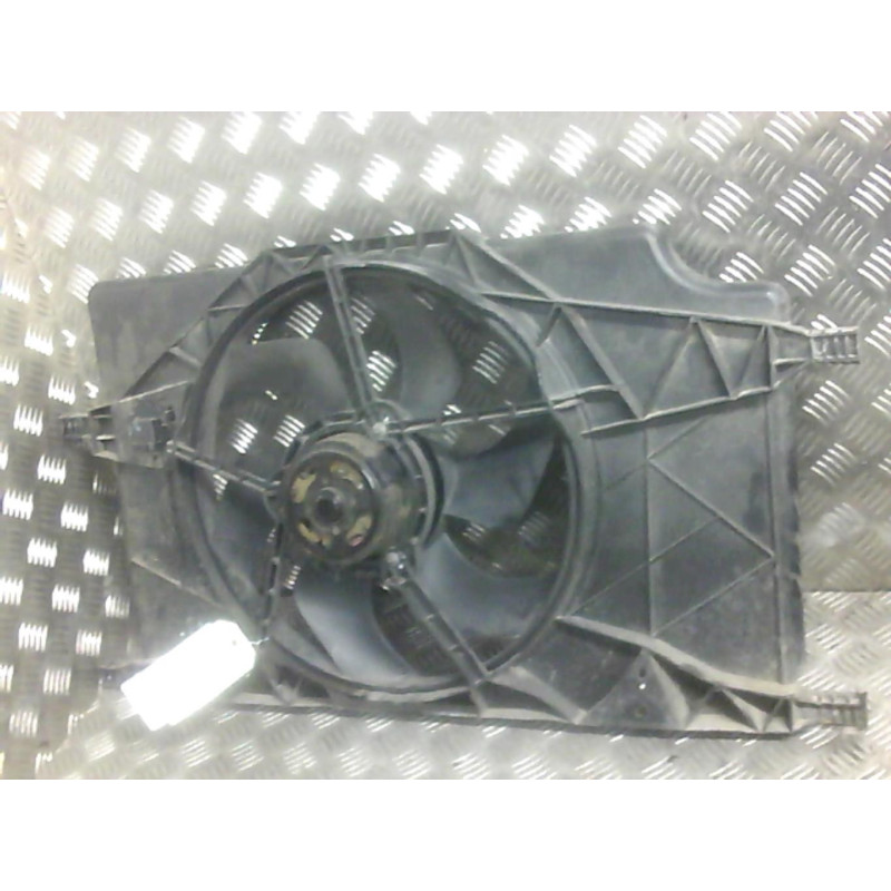 Moto ventilateur radiateur RENAULT LAGUNA 2 Photo n°3