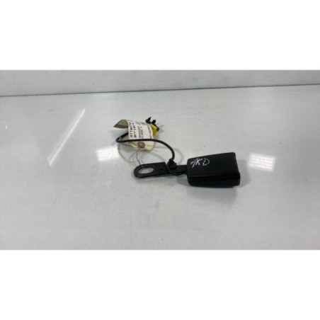 Attache ceinture arriere droit MERCEDES CLASSE A 169