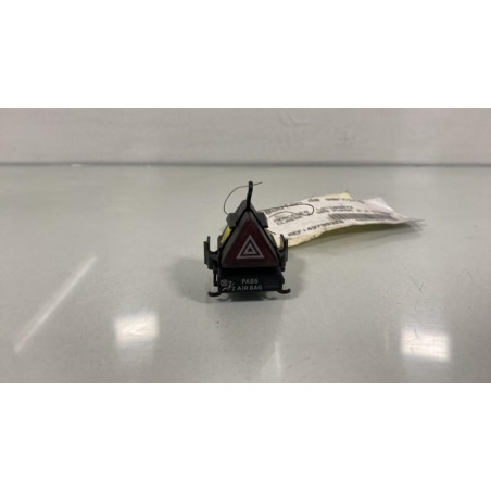 Bouton de warning MERCEDES CLASSE A 169 Photo n°1