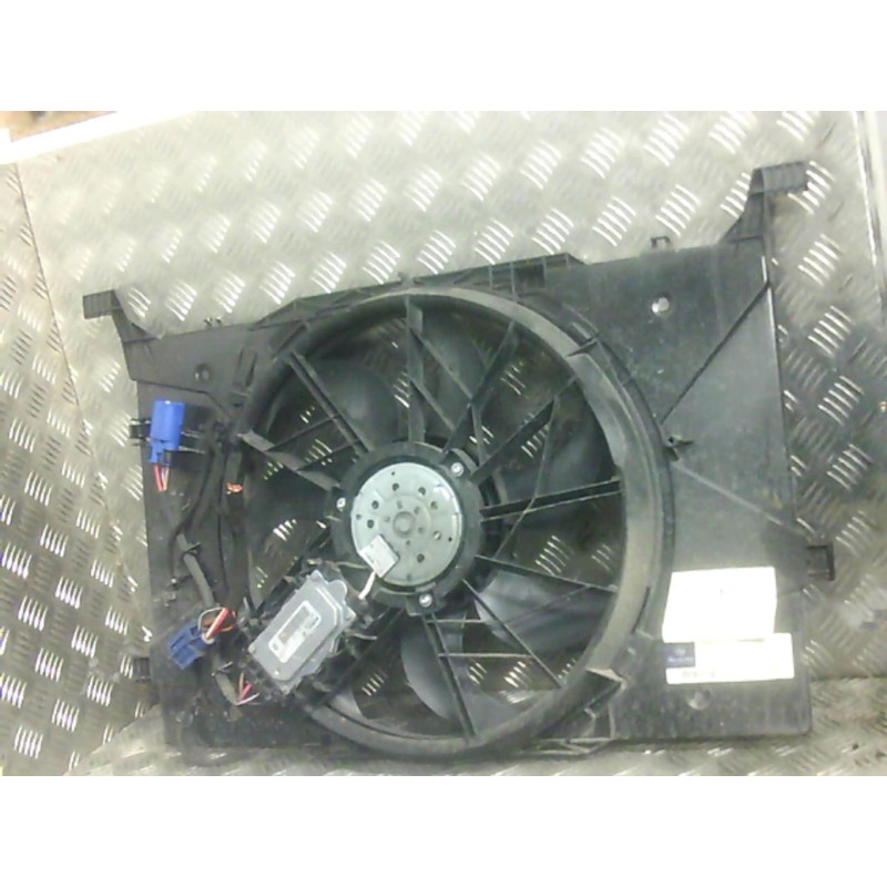Moto ventilateur radiateur MERCEDES CLASSE A 169 Photo n°3