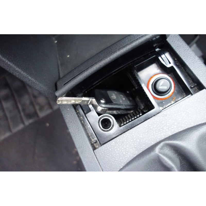 Ceinture arriere gauche VOLKSWAGEN POLO 4 Photo n°12