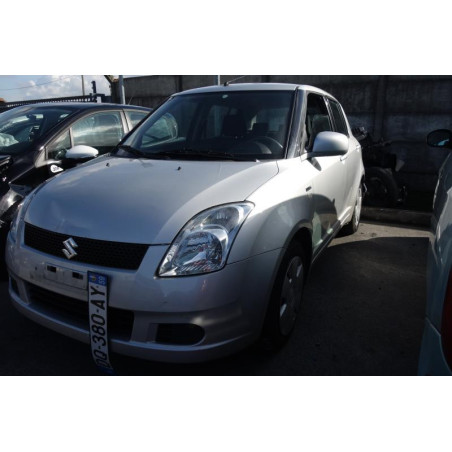 Air bag conducteur SUZUKI SWIFT 3 Photo n°1