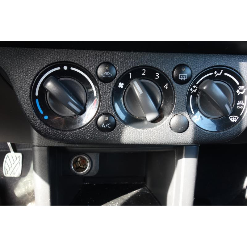 Boitier de prechauffage SUZUKI SWIFT 3 Photo n°9