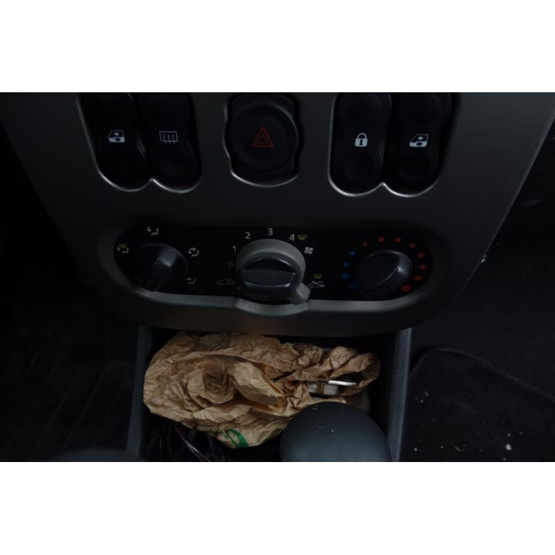 Air bag conducteur DACIA SANDERO 1 Photo n°6
