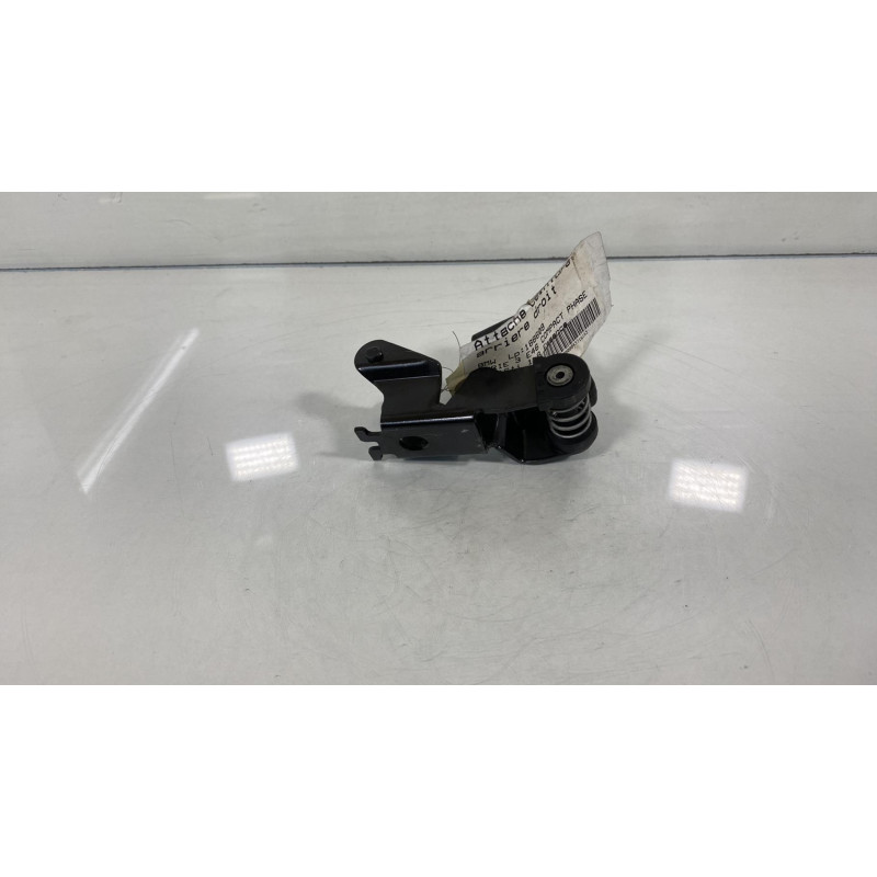 Attache ceinture arriere droit BMW SERIE 3 E46 Photo n°1