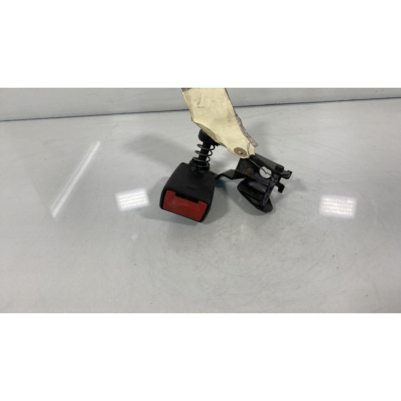 Attache ceinture arriere droit BMW SERIE 3 E46 Photo n°2