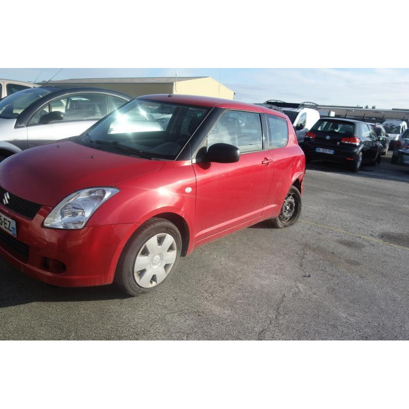 Air bag conducteur SUZUKI SWIFT 3 Photo n°8