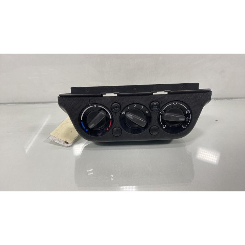 Commande chauffage SUZUKI SWIFT 3 Photo n°1