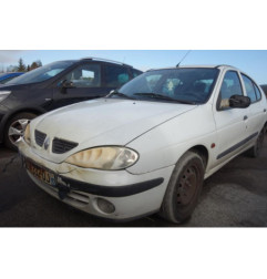 Serrure avant droit RENAULT MEGANE 1
