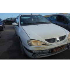 Serrure avant droit RENAULT MEGANE 1