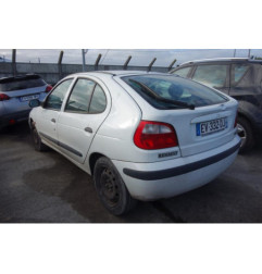 Serrure avant droit RENAULT MEGANE 1