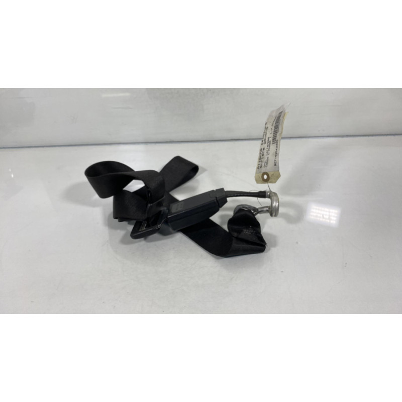 Attache ceinture arriere gauche OPEL CORSA C Photo n°1