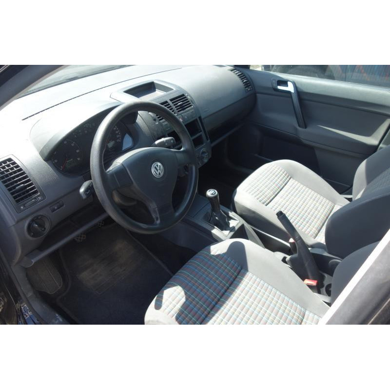 Pretensionneur de ceinture avant droit VOLKSWAGEN POLO 4 Photo n°7