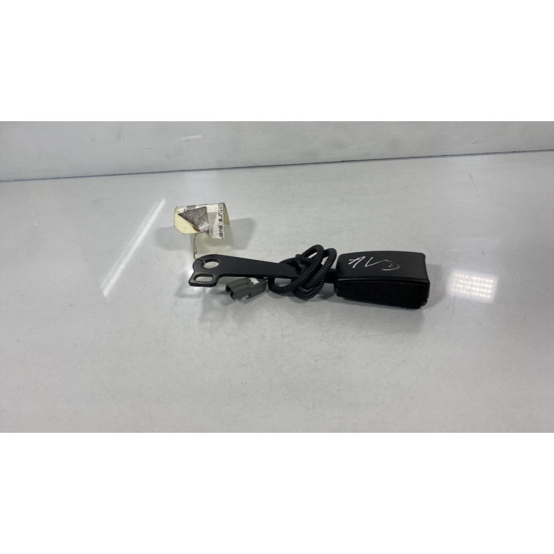 Attache ceinture avant droit KIA CEE-D 1 Photo n°3