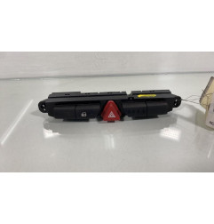 Bouton de warning KIA CEE-D 1
